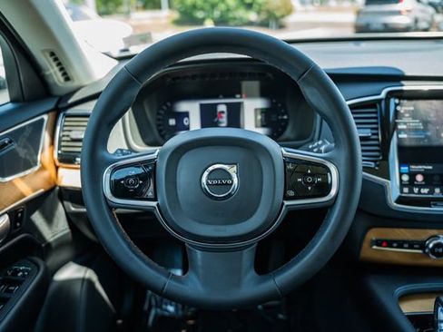 Certified 2024 Volvo XC90 T8 Plus w/ Protection Package Premier AWD/4WD image 26