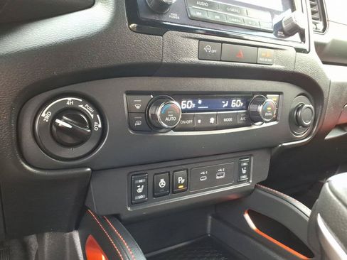Used 2024 Nissan Frontier PRO-4X w/ Pro Convenience Package AWD/4WD image 26