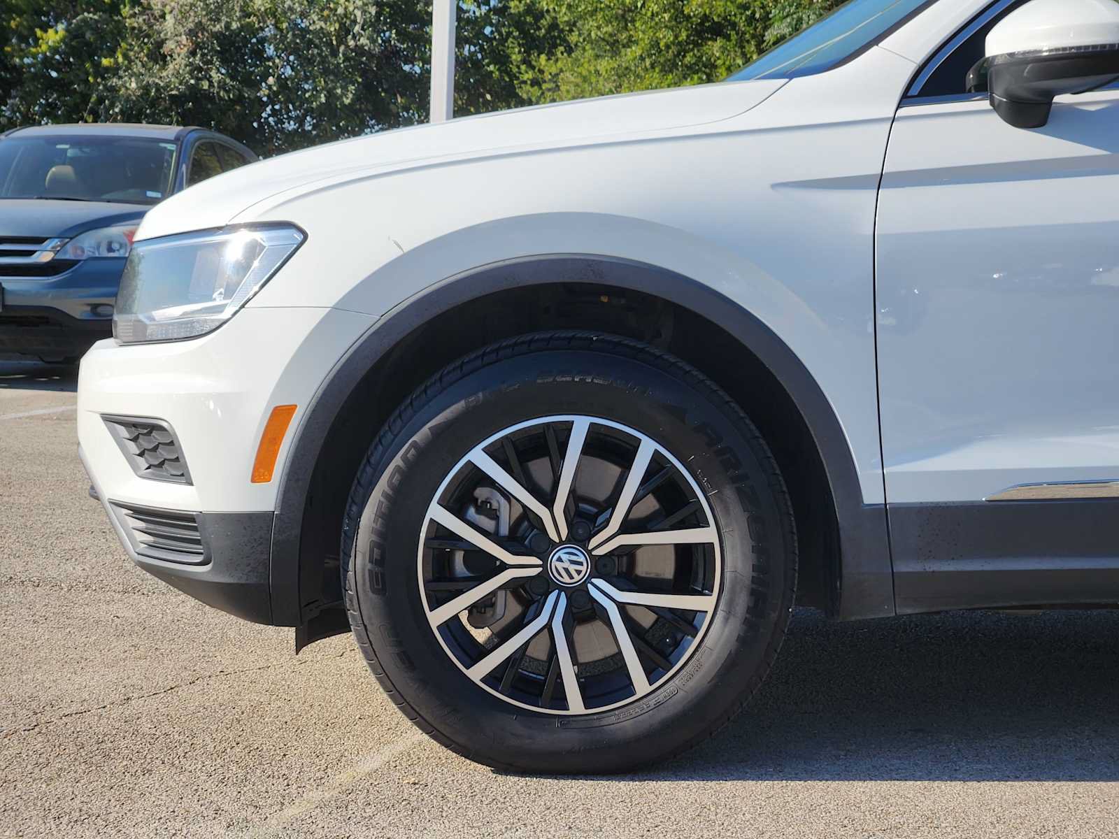 Used 2021 Volkswagen Tiguan SE FWD image 8