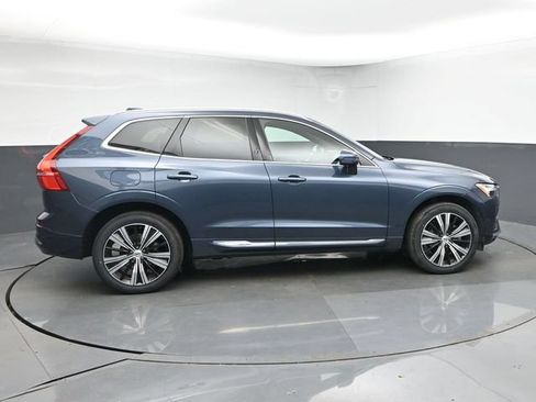 Used 2023 Volvo XC60 B5 Plus w/ Protection Package Premier AWD/4WD image 9
