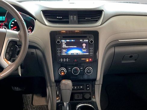 Used 2017 Chevrolet Traverse LT AWD/4WD image 9