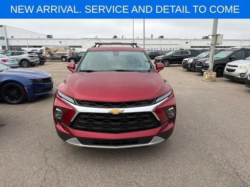 Used 2024 Chevrolet Blazer LT w/ Convenience Package AWD/4WD image 4