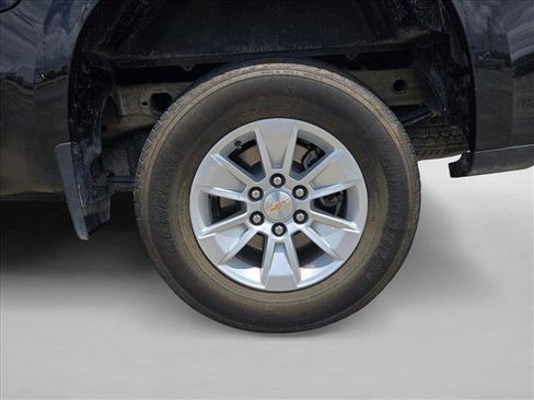 Used 2025 Chevrolet Silverado 1500 LT RWD image 10