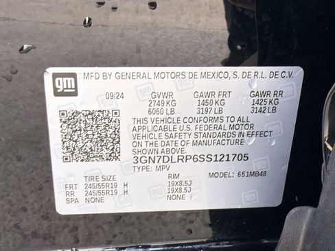 Used 2025 Chevrolet Equinox EV LT image 20