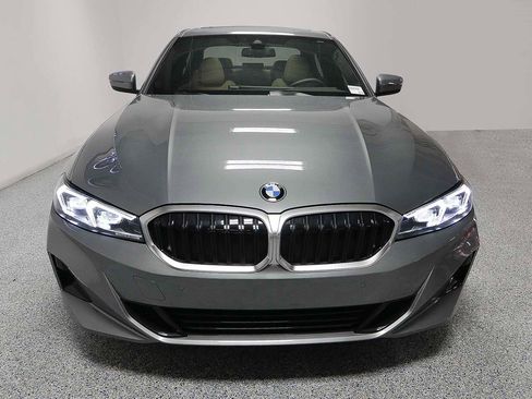 Certified 2025 BMW 330i 330i w/ Convenience Package image 2