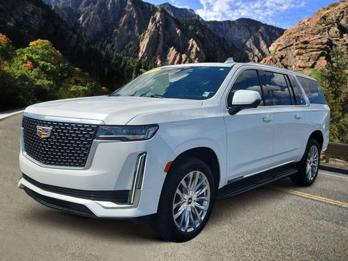 Used 2023 Cadillac Escalade ESV Premium Luxury AWD/4WD image 5