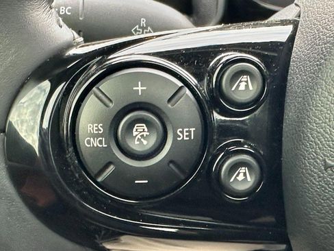 Used 2021 MINI Cooper Countryman SE w/ Driver Assistance Package image 19