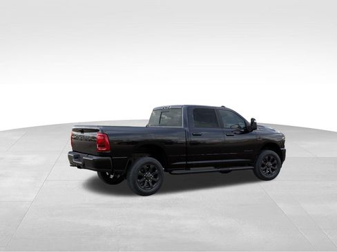 New 2026 RAM 3500 Laramie AWD/4WD image 5