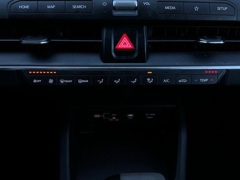 Used 2025 Kia K4 LXS image 27