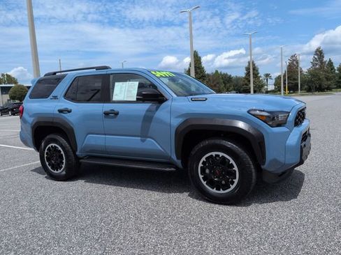 Certified 2025 Toyota 4Runner TRD Off-Road Premium AWD/4WD image 2