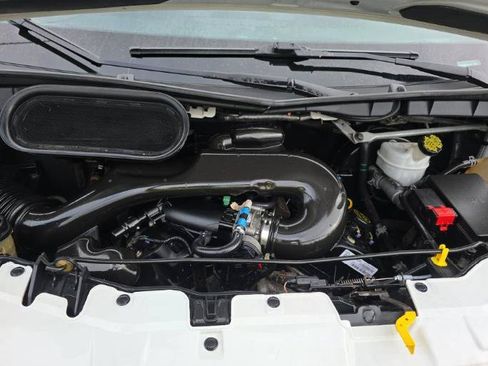 Used 2019 Ford Transit 250 148 Medium Roof RWD image 14