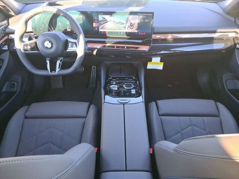 New 2026 BMW 540i xDrive w/ M Sport Package image 15