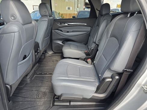 Used 2020 Buick Enclave Essence w/ Sport Touring Edition FWD image 12