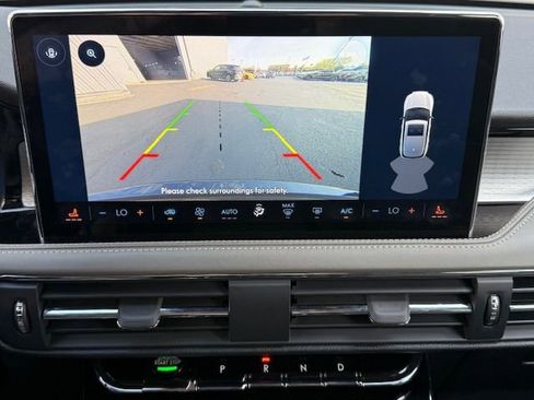 Used 2024 Lincoln Corsair AWD image 33