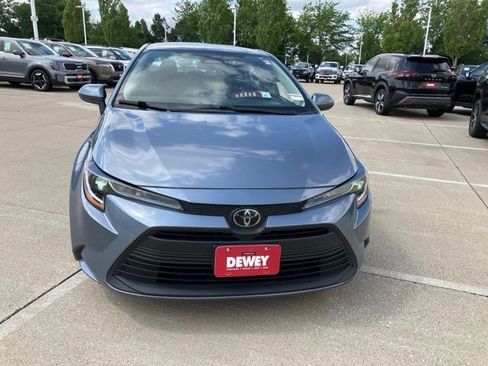 Used 2024 Toyota Corolla LE FWD image 2