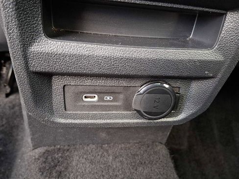 Used 2023 Volkswagen Tiguan SE R-Line FWD image 12