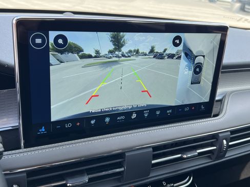 New 2025 Lincoln Corsair FWD w/ Equipment Group 101A image 19