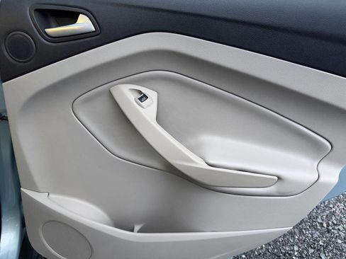 Used 2014 Ford C-MAX SEL w/ Equipment Group 303A image 37