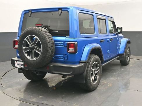 Used 2023 Jeep Wrangler Sahara image 5