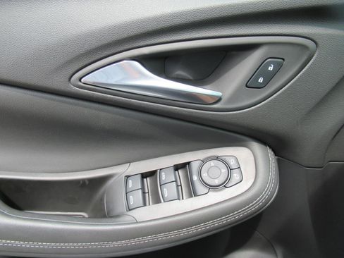 Used 2024 Buick Encore GX Preferred FWD image 20