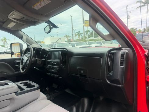 Used 2017 GMC Sierra 3500 4x4 Crew Cab w/ Snow Plow Prep Package image 22