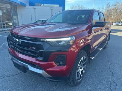 Used 2023 Chevrolet Colorado Z71 w/ Z71 Convenience Package 2