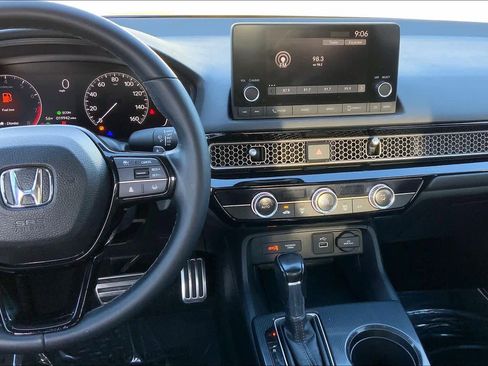 Used 2022 Honda Civic Sport image 6