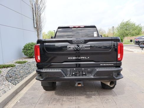Used 2021 GMC Sierra 2500 Denali w/ Denali Black Diamond Edition image 9