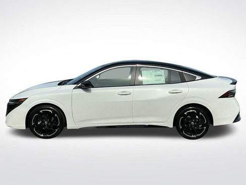 New 2026 Nissan Sentra SR image 3