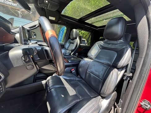 Used 2019 Lincoln Navigator L Reserve AWD/4WD image 11