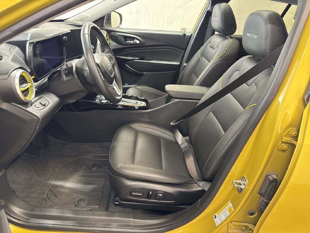 Used 2024 Chevrolet Trax ACTIV w/ Sunroof Package FWD image 10
