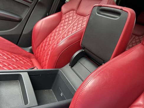 Used 2022 Audi SQ5 Premium Plus w/ Premium Plus Package image 41