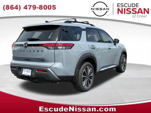 New 2026 Nissan Pathfinder Platinum AWD/4WD image 3