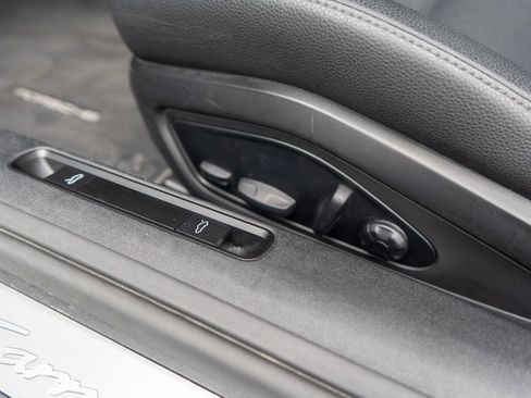 Certified 2025 Porsche 911 Carrera T image 28