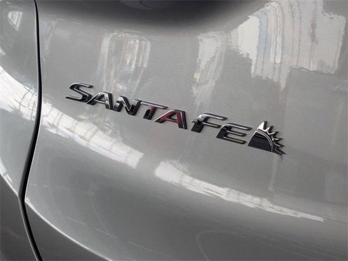 Used 2020 Hyundai Santa Fe SEL w/ Convenience + Premium Package image 32