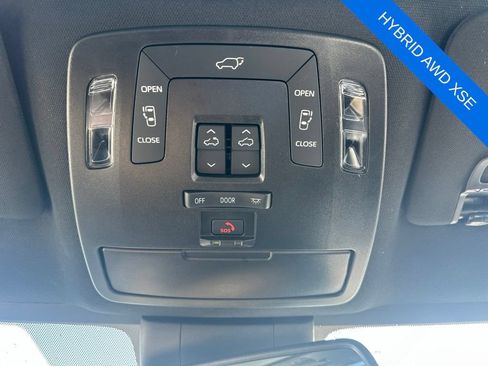 Used 2026 Toyota Sienna XSE AWD/4WD image 23