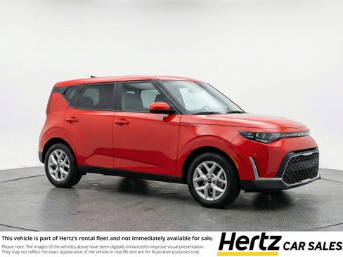 Used 2025 Kia Soul LX w/ LX Technology Package image 1
