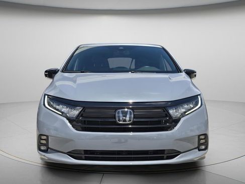 Certified 2024 Honda Odyssey Sport image 5