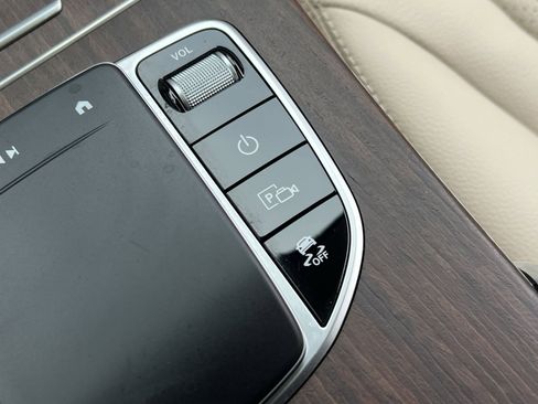 Certified 2022 Mercedes-Benz GLC 300 4MATIC image 33