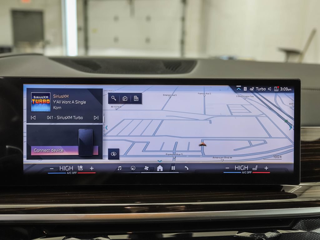 Used 2026 BMW X5 xDrive50e AWD/4WD image 15