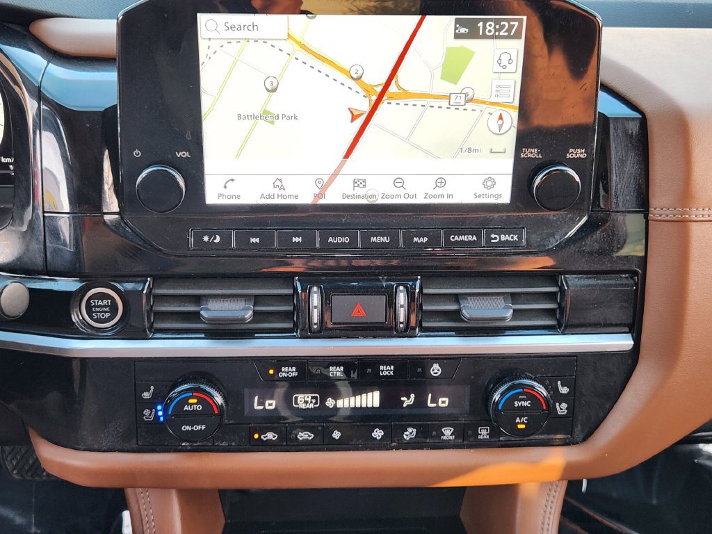 Used 2023 Nissan Pathfinder Platinum AWD/4WD image 17