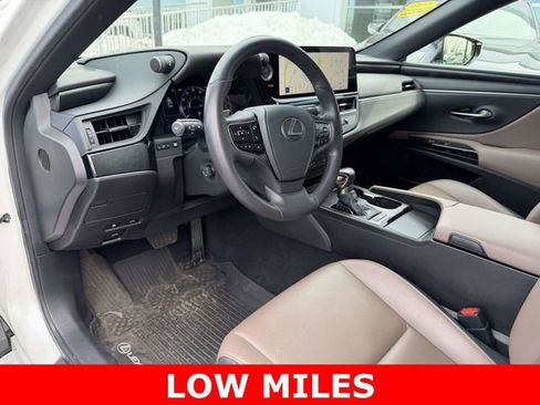Used 2023 Lexus ES 350 w/ Premium Package image 10
