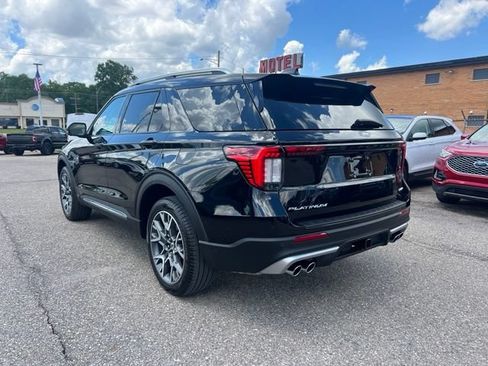 Certified 2025 Ford Explorer Platinum w/ Ultimate Package AWD/4WD image 6