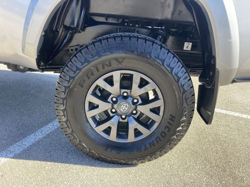 Certified 2023 Toyota Tacoma SR5 image 19