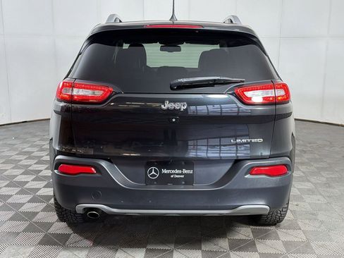 Used 2016 Jeep Cherokee Limited image 10