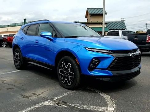Used 2024 Chevrolet Blazer RS w/ Driver Confidence II Package AWD/4WD image 2