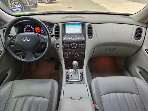 Used 2010 INFINITI EX35 Journey image 11