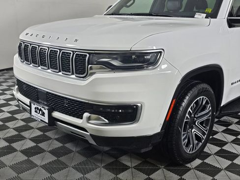 Used 2024 Jeep Wagoneer Series II AWD/4WD image 10