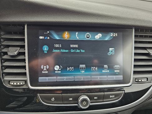 Used 2019 Buick Encore Preferred image 17