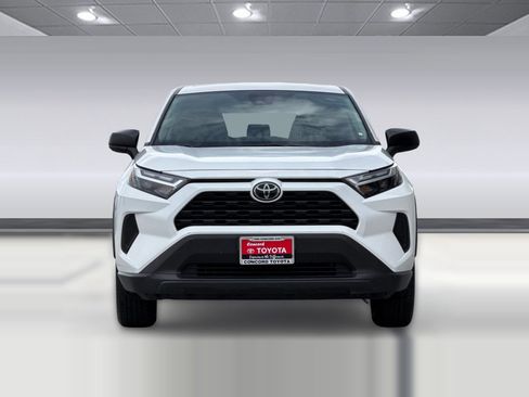 Used 2024 Toyota RAV4 LE image 5